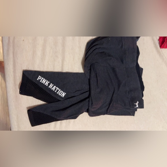 PINK Leggings! - Picture 2 of 6